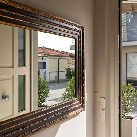 Viareggio Suite - Beach Apartment Екстериор снимка